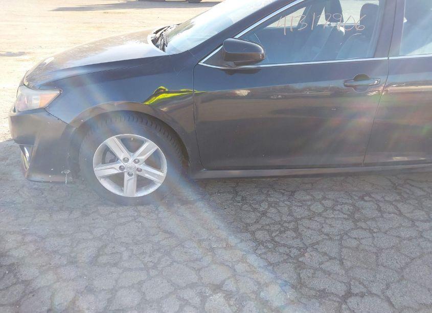 Photo 19 of 2014 Toyota Camry SE (VIN 4T1BF1FK4EU752205)