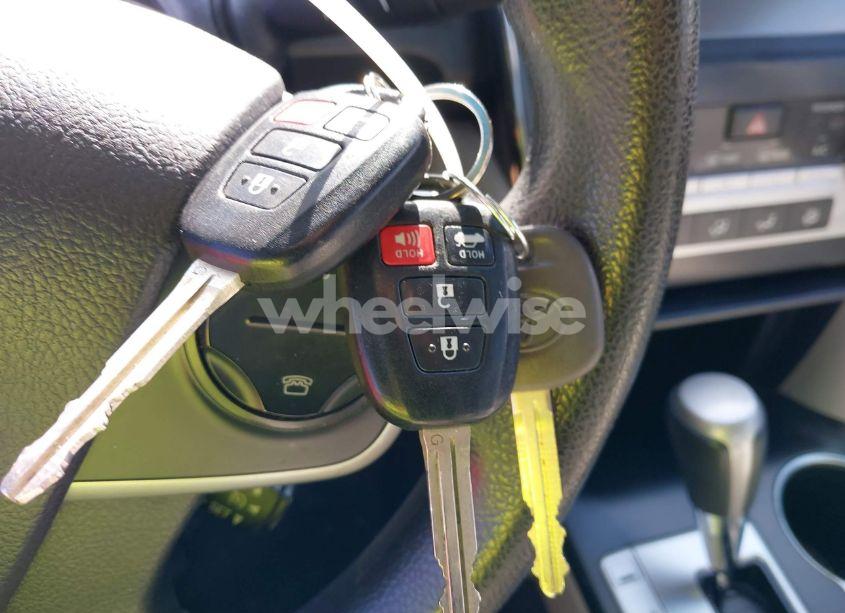 Photo 11 of 2014 Toyota Camry LE (VIN 4T1BF1FK4EU756061)