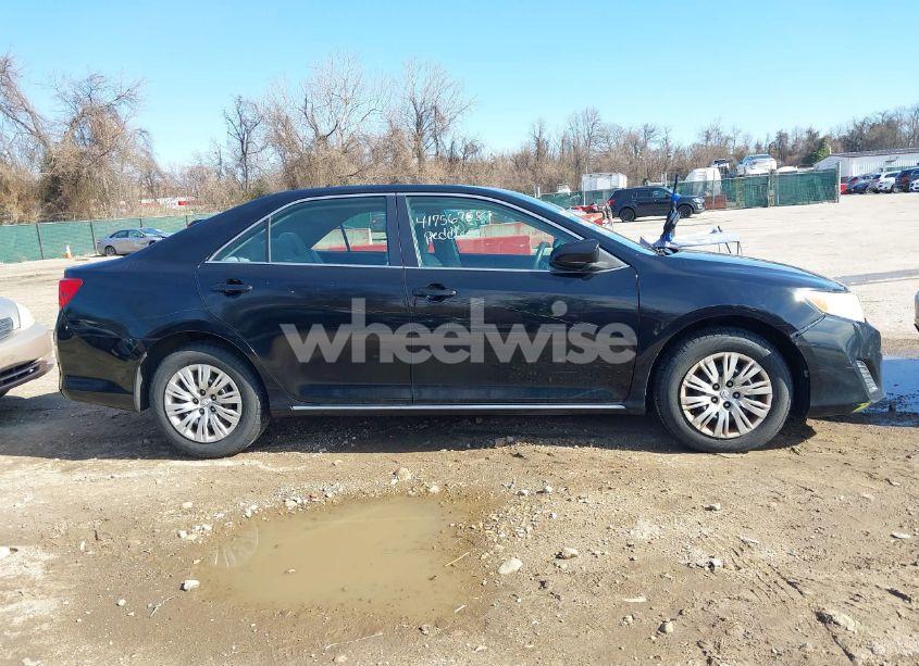 Photo 13 of 2014 Toyota Camry LE (VIN 4T1BF1FK4EU756061)