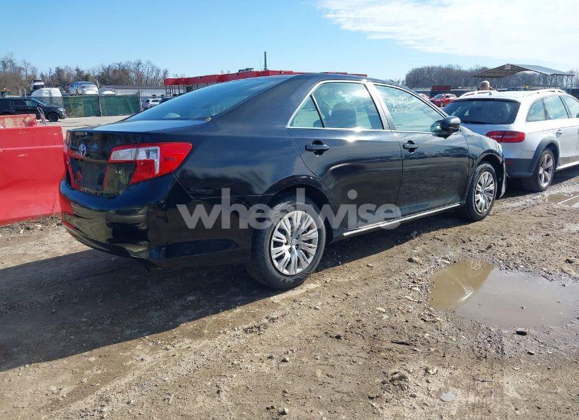 Photo 4 of 2014 Toyota Camry LE (VIN 4T1BF1FK4EU756061)