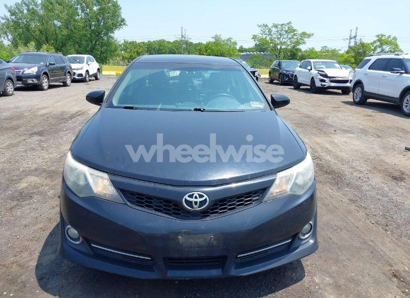 Photo 12 of 2014 Toyota Camry SE (VIN 4T1BF1FK4EU772356)