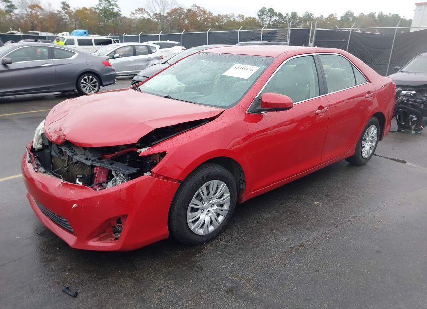 Photo 2 of 2014 Toyota Camry L (VIN 4T1BF1FK4EU779436)