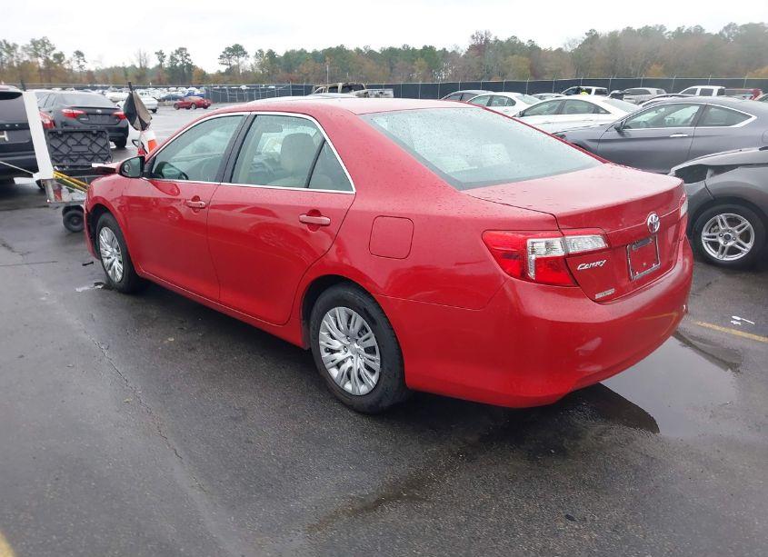 Photo 3 of 2014 Toyota Camry L (VIN 4T1BF1FK4EU779436)