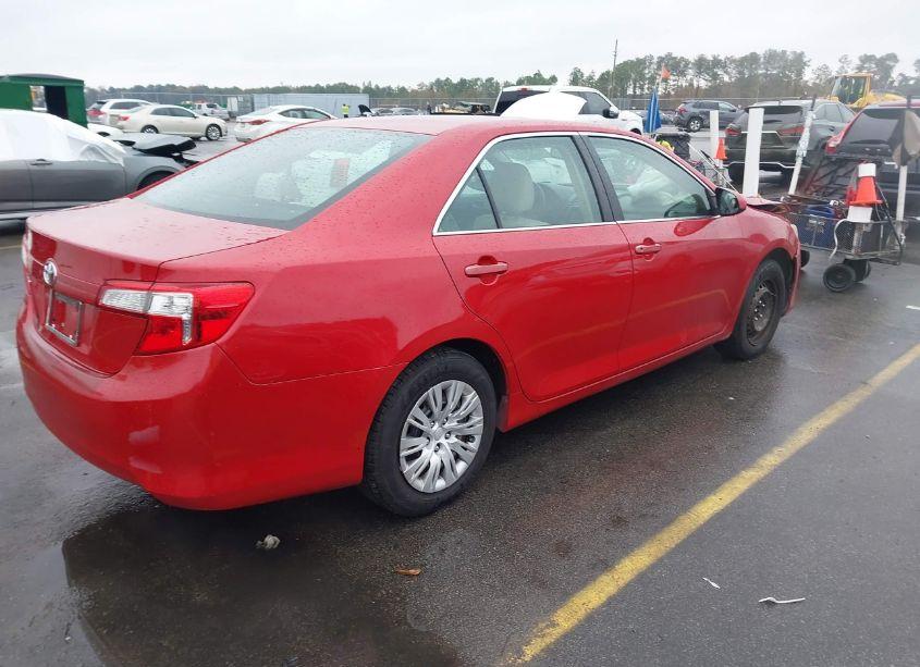 Photo 4 of 2014 Toyota Camry L (VIN 4T1BF1FK4EU779436)
