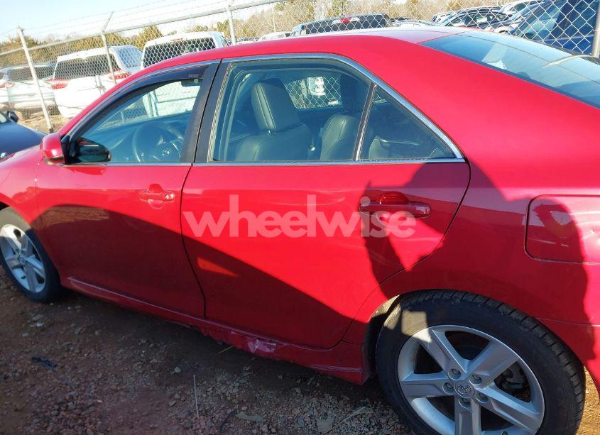 Photo 14 of 2014 Toyota Camry SE (VIN 4T1BF1FK4EU788007)