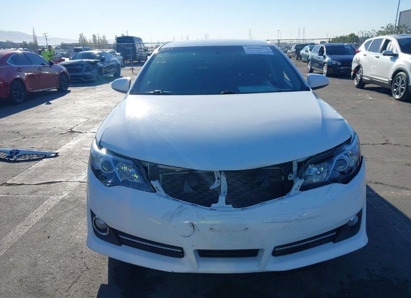 Photo 13 of 2014 Toyota Camry SE (VIN 4T1BF1FK4EU796995)