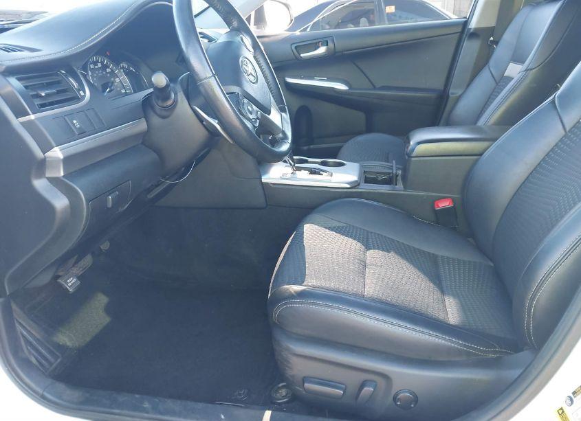 Photo 5 of 2014 Toyota Camry SE (VIN 4T1BF1FK4EU796995)