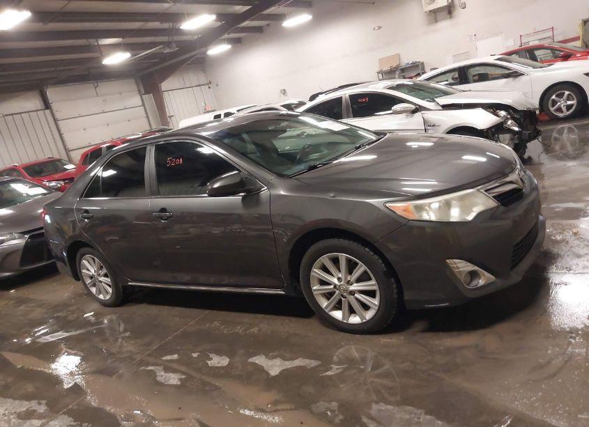 Photo 13 of 2014 Toyota Camry XLE (VIN 4T1BF1FK4EU803024)
