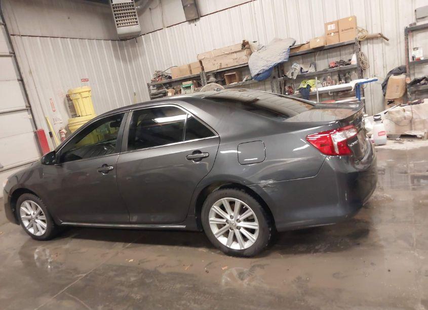 Photo 14 of 2014 Toyota Camry XLE (VIN 4T1BF1FK4EU803024)