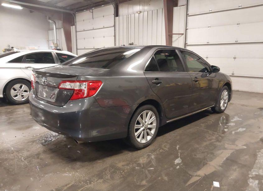 Photo 4 of 2014 Toyota Camry XLE (VIN 4T1BF1FK4EU803024)