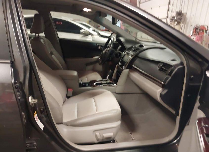 Photo 5 of 2014 Toyota Camry XLE (VIN 4T1BF1FK4EU803024)