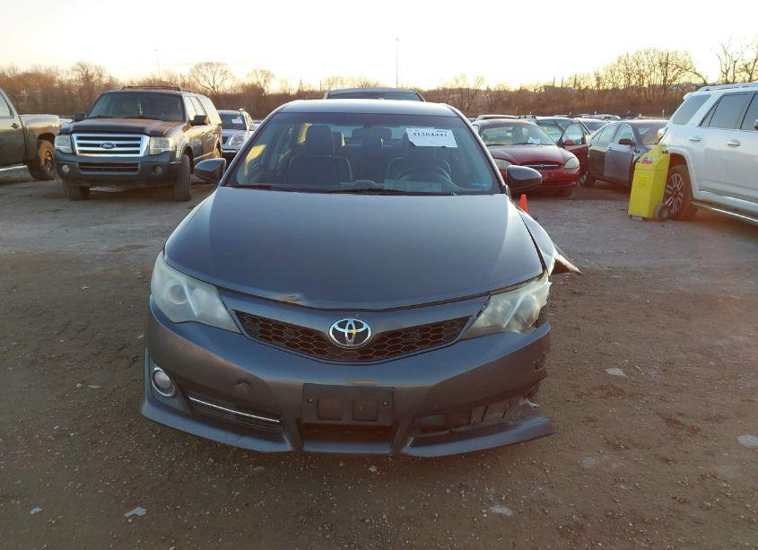 Photo 12 of 2014 Toyota Camry SE (VIN 4T1BF1FK4EU815819)