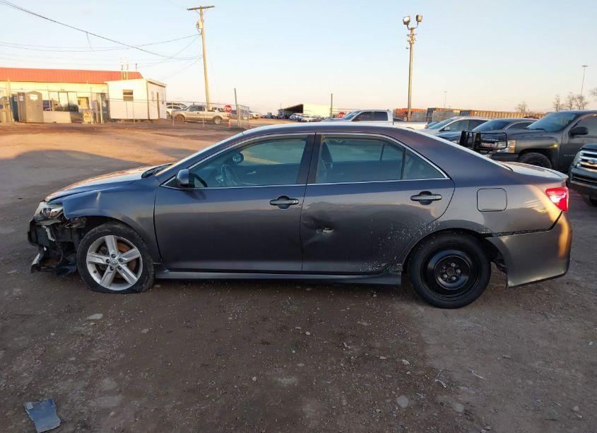 Photo 14 of 2014 Toyota Camry SE (VIN 4T1BF1FK4EU815819)