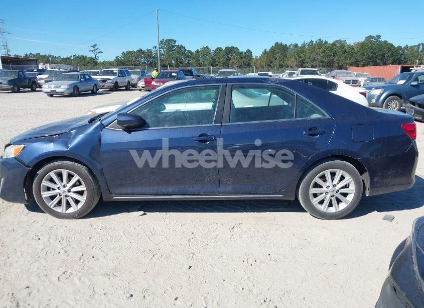 Photo 14 of 2014 Toyota Camry XLE (VIN 4T1BF1FK4EU849954)