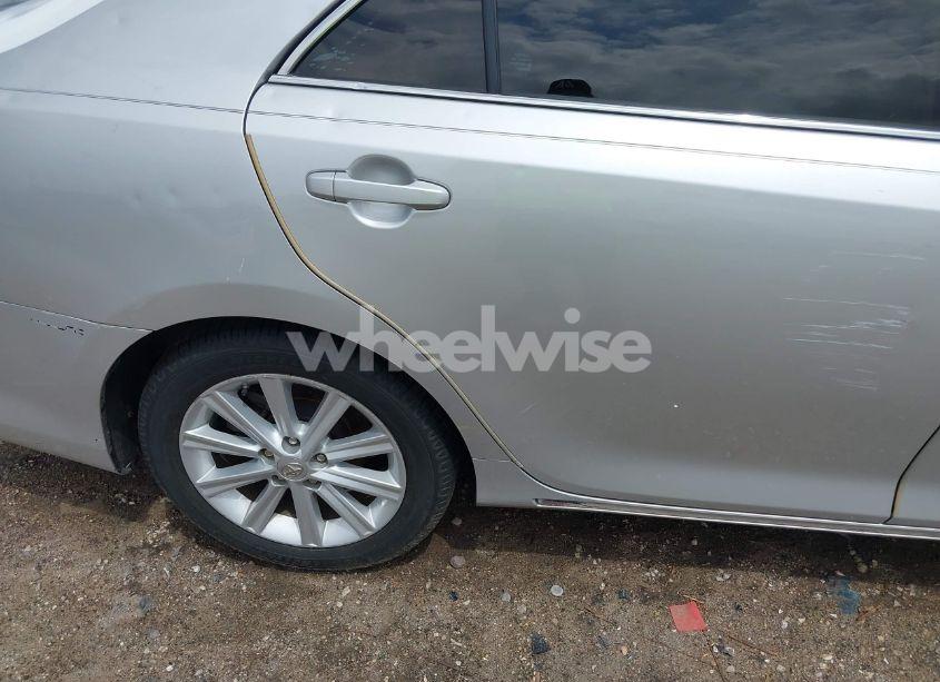 Photo 18 of 2014 Toyota Camry XLE (VIN 4T1BF1FK4EU859805)