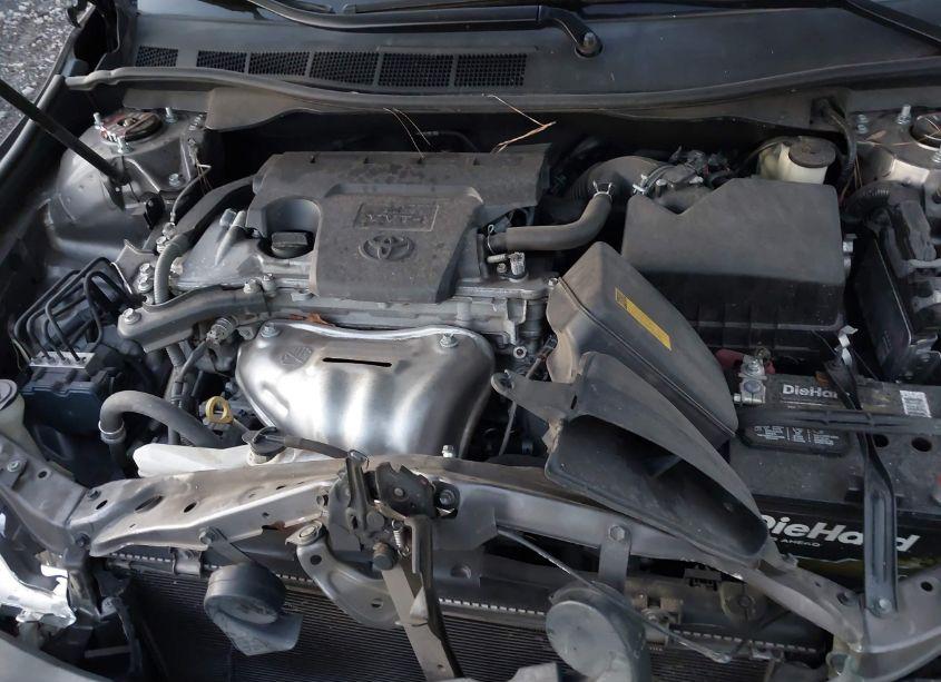 Photo 10 of 2015 Toyota Camry SE (VIN 4T1BF1FK4FU002305)