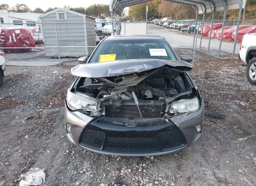 Photo 12 of 2015 Toyota Camry SE (VIN 4T1BF1FK4FU002305)