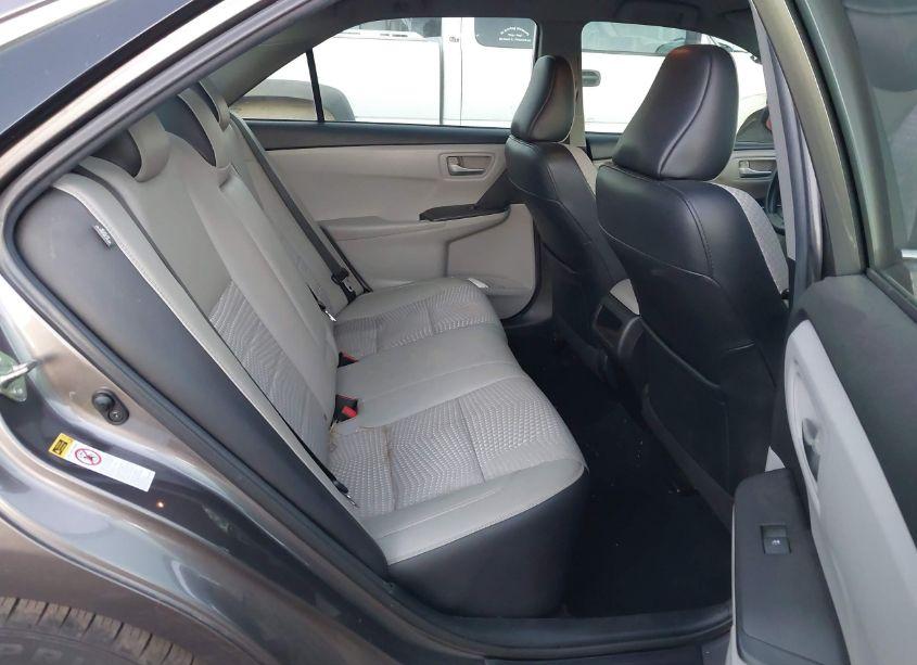 Photo 8 of 2015 Toyota Camry SE (VIN 4T1BF1FK4FU002305)