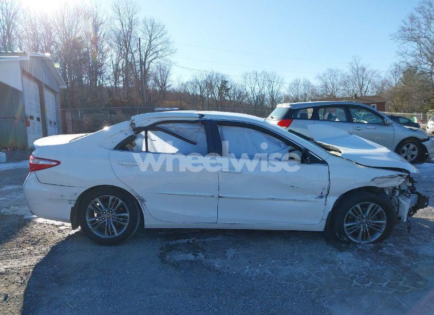 Photo 14 of 2015 Toyota Camry SE (VIN 4T1BF1FK4FU023042)