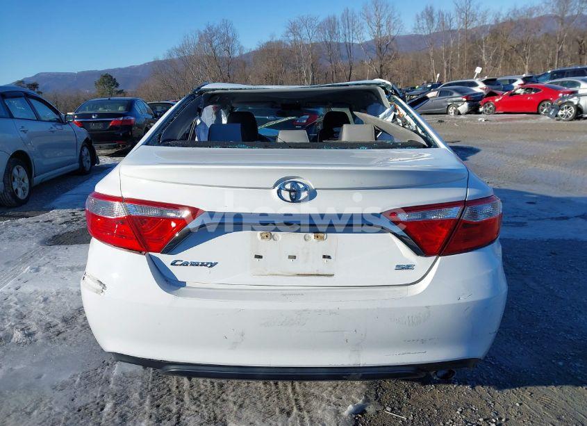 Photo 17 of 2015 Toyota Camry SE (VIN 4T1BF1FK4FU023042)