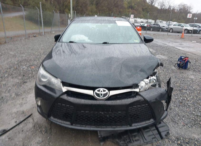 Photo 11 of 2015 Toyota Camry SE (VIN 4T1BF1FK4FU028046)