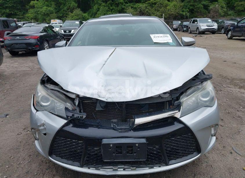 Photo 13 of 2015 Toyota Camry SE (VIN 4T1BF1FK4FU052427)