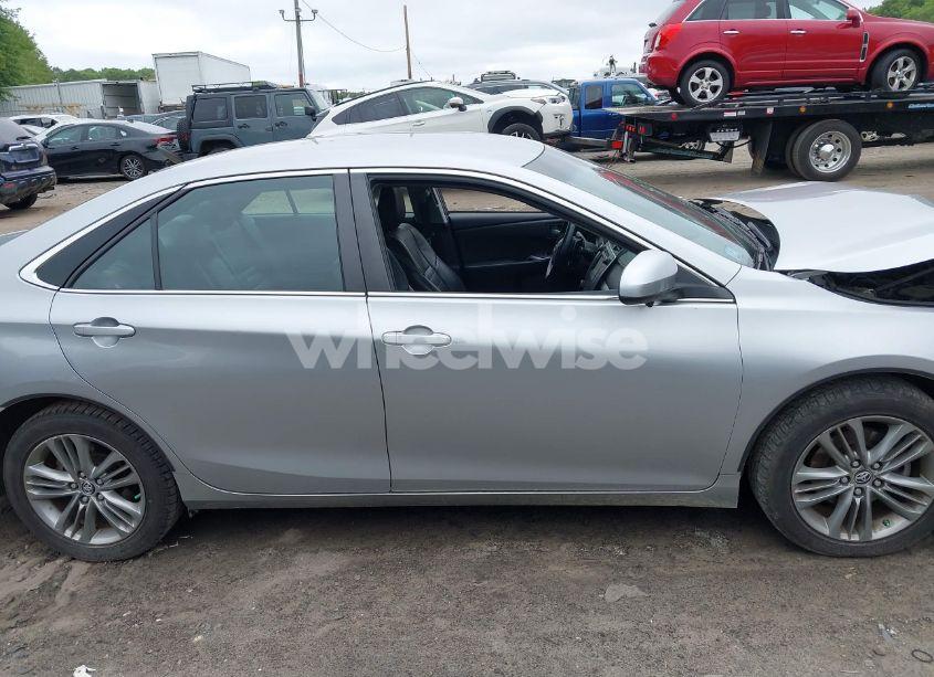 Photo 14 of 2015 Toyota Camry SE (VIN 4T1BF1FK4FU052427)