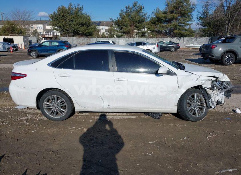 Photo 14 of 2015 Toyota Camry SE (VIN 4T1BF1FK4FU074508)