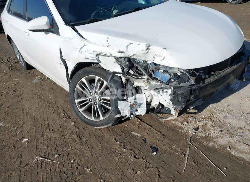 Photo 6 of 2015 Toyota Camry SE (VIN 4T1BF1FK4FU074508)