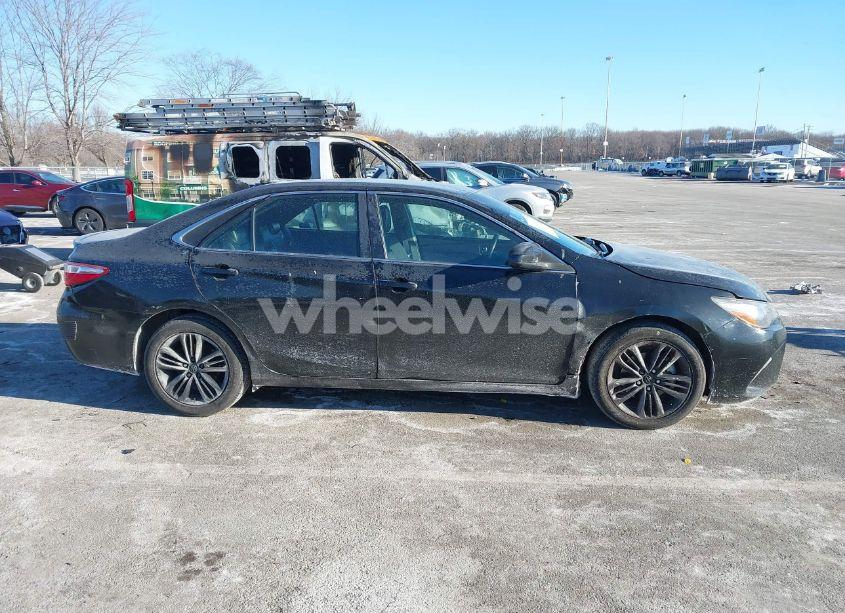 Photo 13 of 2015 Toyota Camry SE (VIN 4T1BF1FK4FU086108)