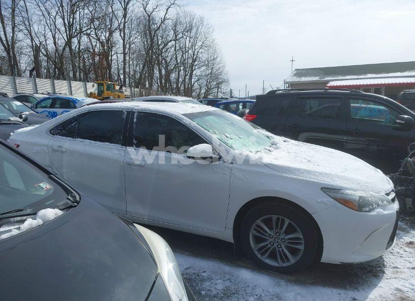 Photo 14 of 2015 Toyota Camry SE (VIN 4T1BF1FK4FU090966)