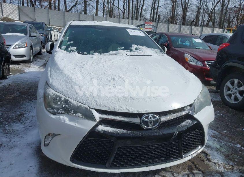 Photo 6 of 2015 Toyota Camry SE (VIN 4T1BF1FK4FU090966)