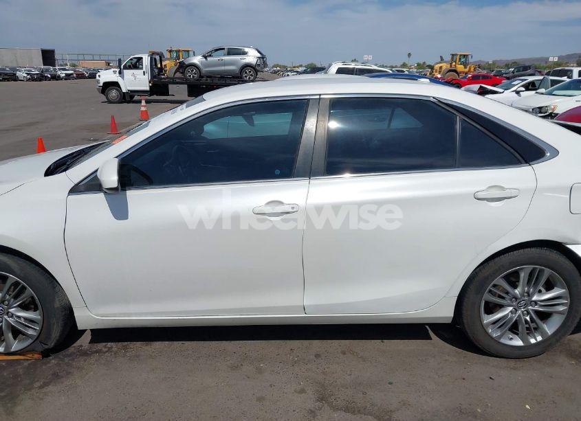 Photo 14 of 2015 Toyota Camry SE (VIN 4T1BF1FK4FU093950)