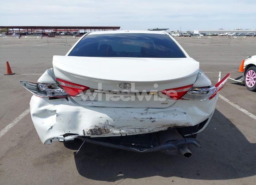 Photo 6 of 2015 Toyota Camry SE (VIN 4T1BF1FK4FU093950)
