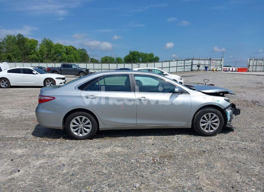 Photo 14 of 2015 Toyota Camry LE (VIN 4T1BF1FK4FU097013)