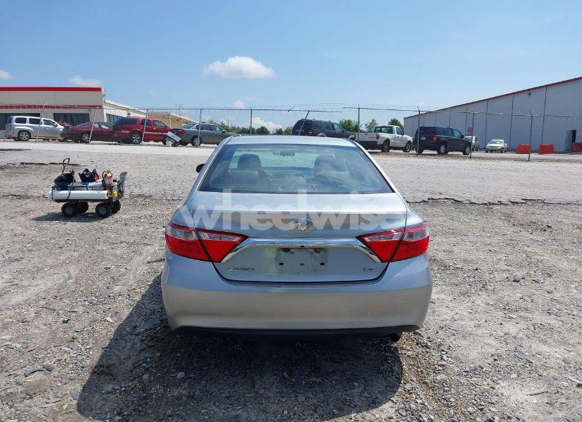 Photo 17 of 2015 Toyota Camry LE (VIN 4T1BF1FK4FU097013)