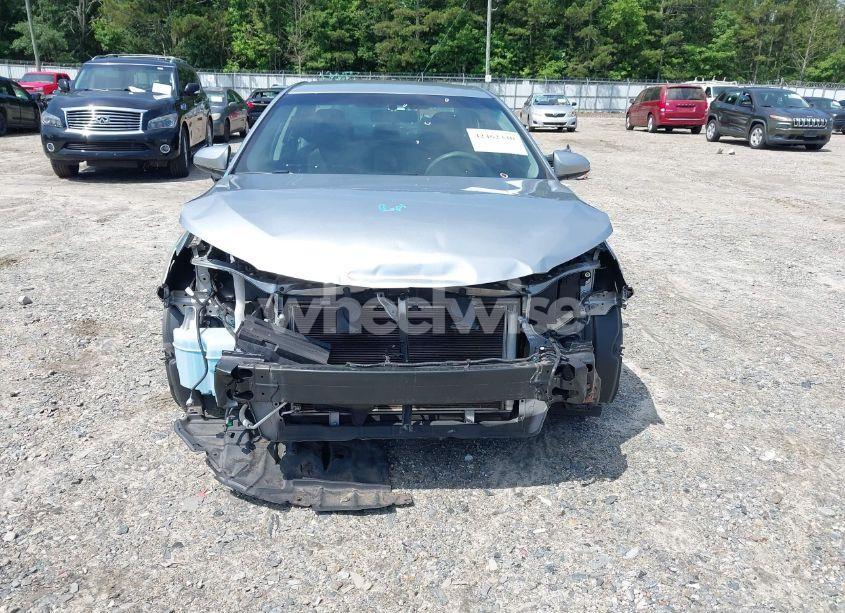 Photo 6 of 2015 Toyota Camry LE (VIN 4T1BF1FK4FU097013)