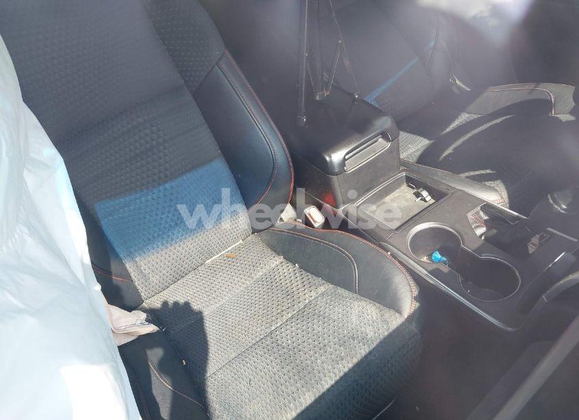 Photo 5 of 2015 Toyota Camry SE (VIN 4T1BF1FK4FU101593)