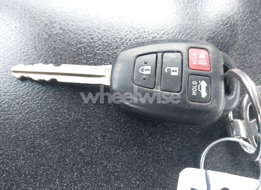 Photo 11 of 2015 Toyota Camry SE (VIN 4T1BF1FK4FU882356)