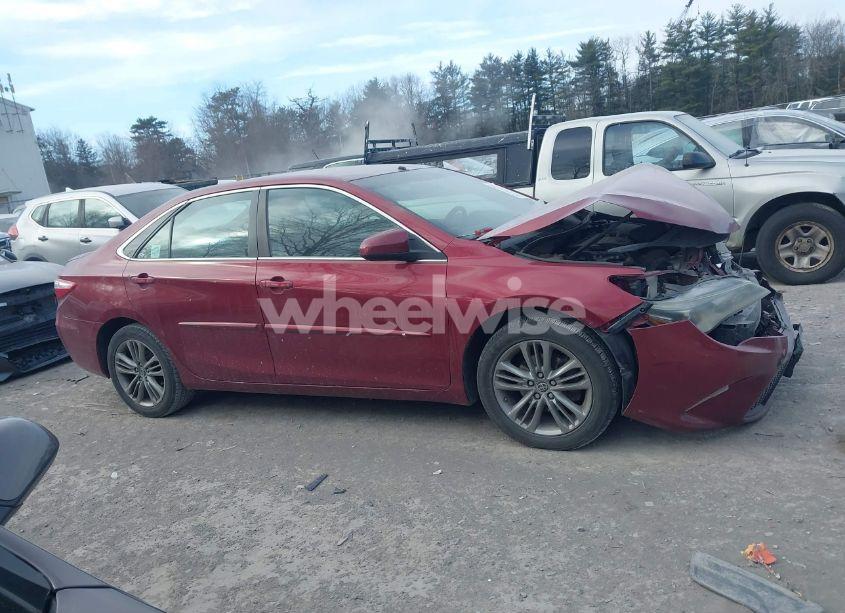 Photo 13 of 2015 Toyota Camry SE (VIN 4T1BF1FK4FU882356)