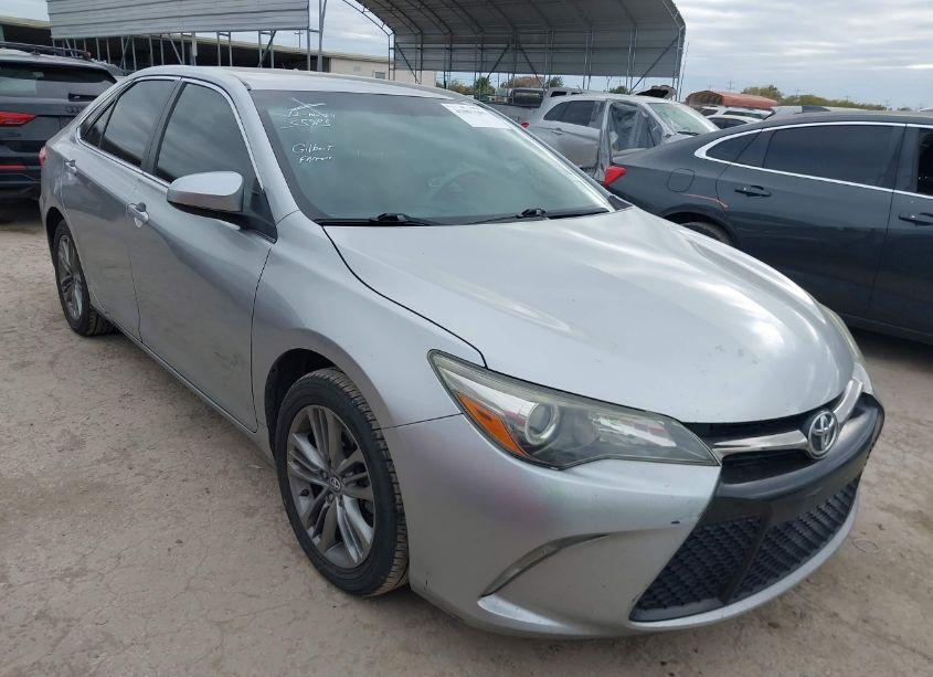 2015 Toyota Camry SE (VIN 4T1BF1FK4FU906705) main photo