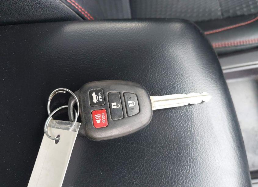 Photo 11 of 2015 Toyota Camry SE (VIN 4T1BF1FK4FU906705)