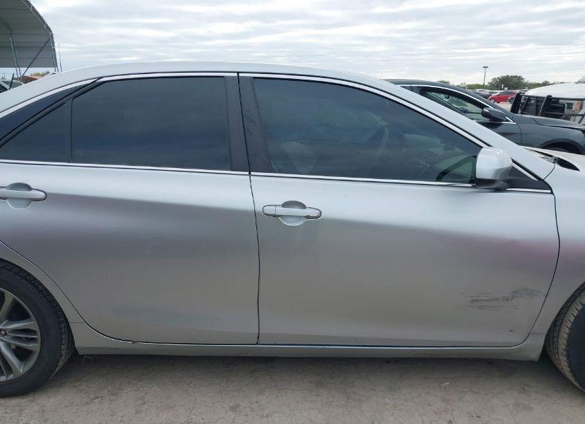 Photo 13 of 2015 Toyota Camry SE (VIN 4T1BF1FK4FU906705)