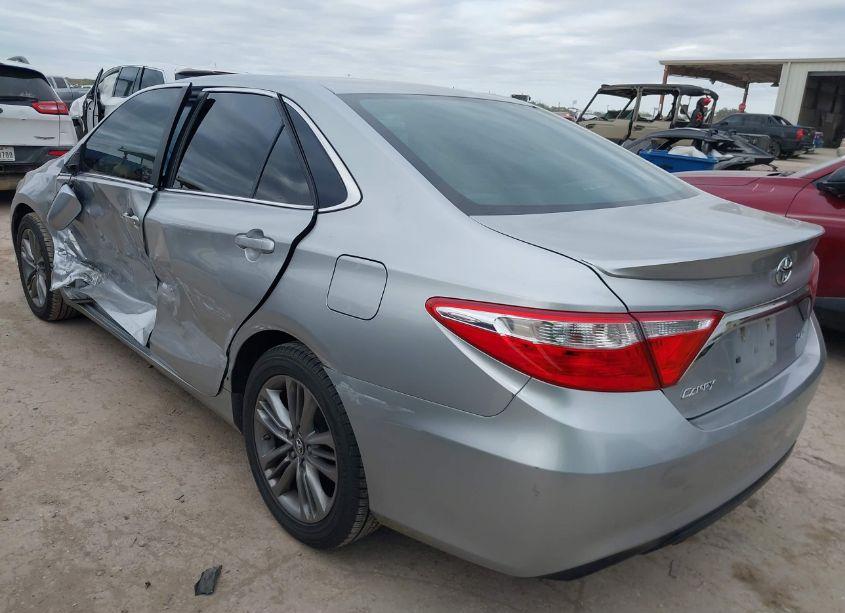 Photo 3 of 2015 Toyota Camry SE (VIN 4T1BF1FK4FU906705)