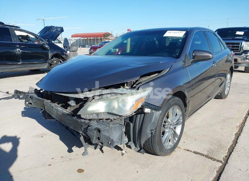 Photo 2 of 2015 Toyota Camry SE (VIN 4T1BF1FK4FU914870)