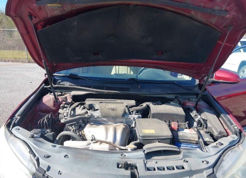 Photo 10 of 2015 Toyota Camry LE (VIN 4T1BF1FK4FU915839)