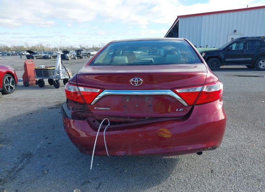 Photo 16 of 2015 Toyota Camry LE (VIN 4T1BF1FK4FU915839)