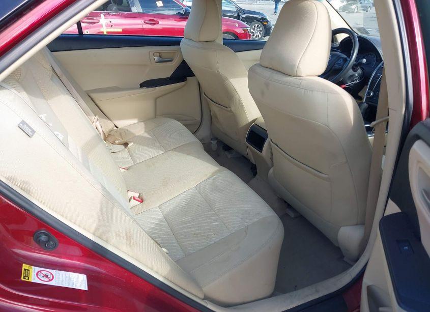 Photo 8 of 2015 Toyota Camry LE (VIN 4T1BF1FK4FU915839)