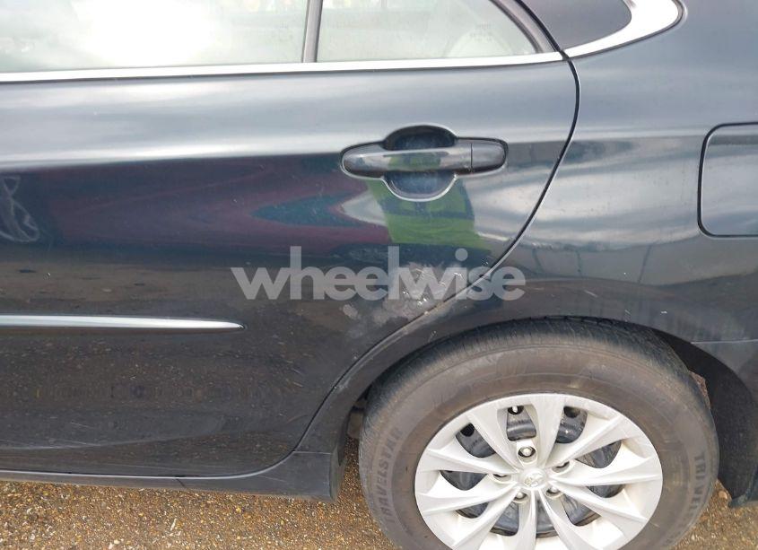 Photo 18 of 2015 Toyota Camry LE (VIN 4T1BF1FK4FU929482)