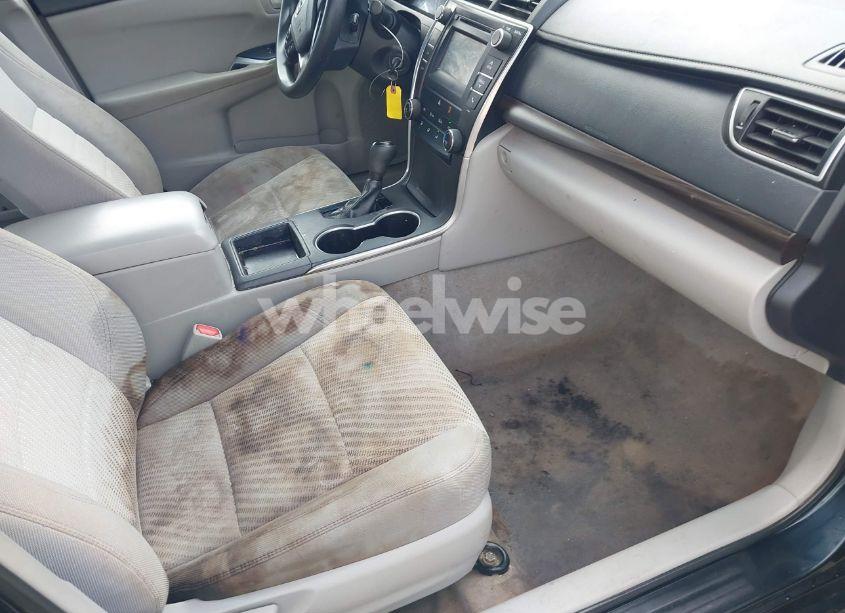 Photo 5 of 2015 Toyota Camry LE (VIN 4T1BF1FK4FU929482)